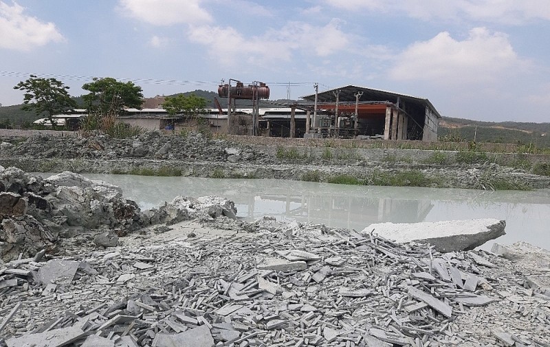 Thanh Hóa: Cần xử lý dứt điểm những vi phạm tại các xưởng sản xuất đá thôn Nam Thôn, xã Hà Tân