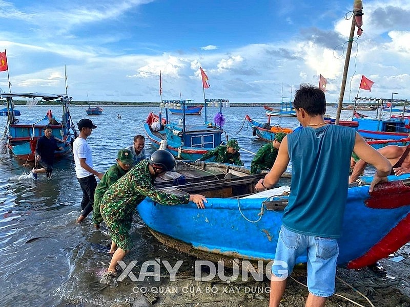 Quảng Ngãi “nín thở” chờ siêu bão