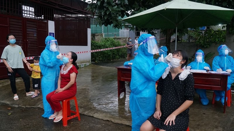 Chính sách và thực tiễn