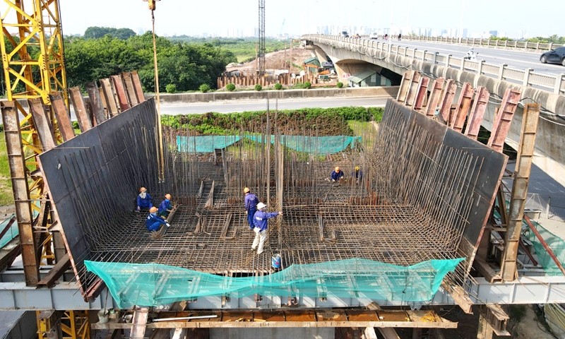 Dự án đầu tư công có phải làm thủ tục giao đất rồi mới được thi công?