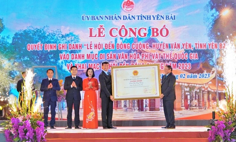 Khai mạc lễ hội đền Đông Cuông