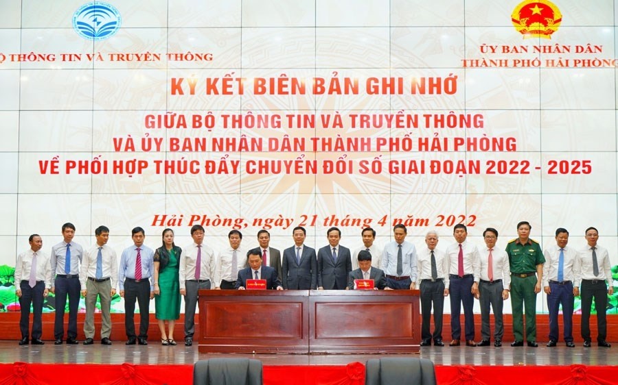 Hải Phòng: Ký kết biên bản ghi nhớ phối hợp thúc đẩy chuyển đổi số giai đoạn 2022 - 2025