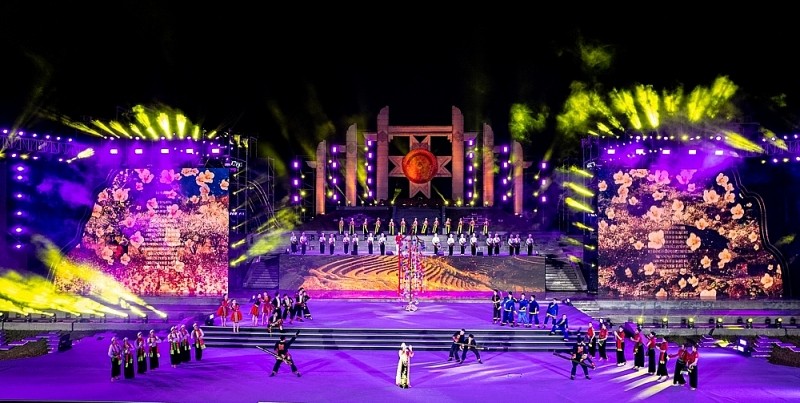 Sự kiện “Hòa Bình – Thanh âm xứ Mường” kể câu chuyện văn hóa bản địa đặc sắc, thu hút 4 vạn khán giả
