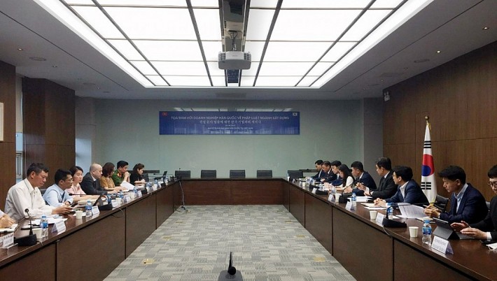 Bộ Xây dựng tháo gỡ vướng mắc cho doanh nghiệp Hàn Quốc về pháp luật ngành Xây dựng