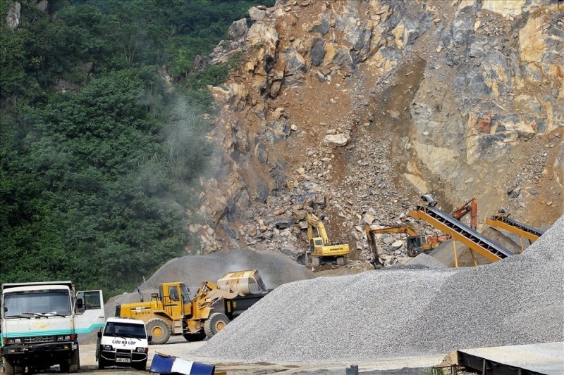 Đề nghị tăng 150% phí bảo vệ môi trường đối với khai thác khoáng sản làm vật liệu xây dựng