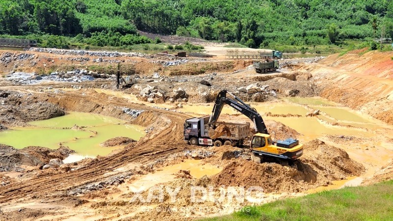 Quảng Ngãi bán đấu giá hơn 4,3 triệu m3 khoáng sản