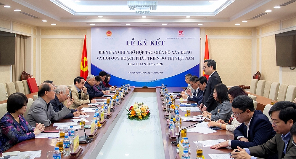 Bộ Xây dựng và Hội Quy hoạch phát triển đô thị Việt Nam ký kết Biên bản ghi nhớ hợp tác