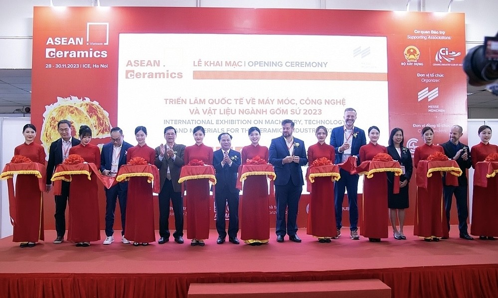 Ngành công nghiệp gốm sứ xây dựng của Việt Nam đã có bước phát triển mạnh mẽ cả về lượng và chất