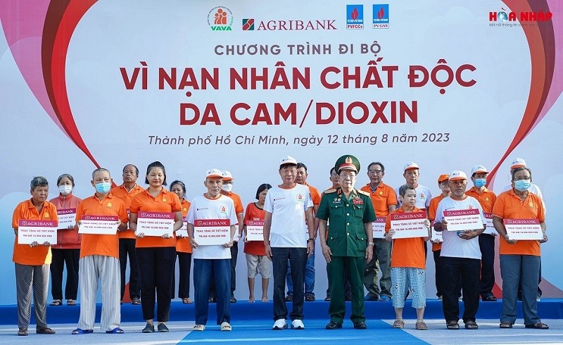 Thành phố Hồ Chí Minh: Hơn 5.000 người đi bộ kỷ niệm 62 năm thảm họa chất độc da cam Thành phố Hồ Chí Minh: Hơn 5.000 người đi bộ kỷ niệm 62 năm thảm họa chất độc da cam