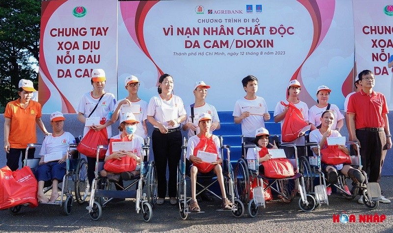 Thành phố Hồ Chí Minh: Hơn 5.000 người đi bộ kỷ niệm 62 năm thảm họa chất độc da cam