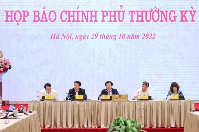 Tiếp tục ưu tiên ổn định kinh tế vĩ mô, kiểm soát lạm phát, bảo đảm các cân đối lớn của nền kinh tế