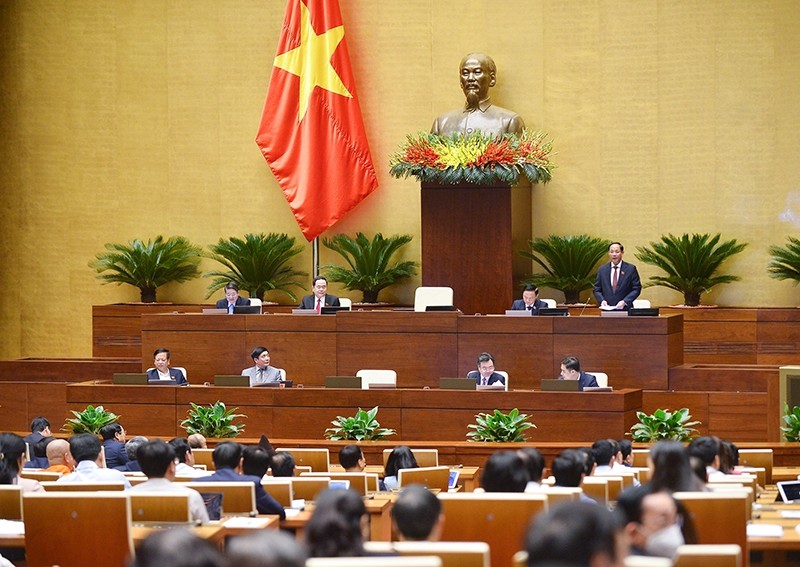 Bộ trưởng Bộ Xây dựng Nguyễn Thanh Nghị trả lời chất vấn Quốc hội các nhóm vấn đề liên quan đến lĩnh vực xây dựng