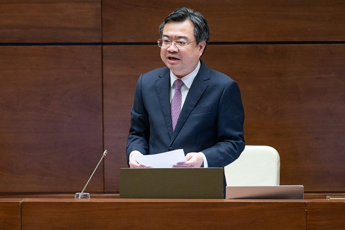 Bộ trưởng Bộ Xây dựng Nguyễn Thanh Nghị trả lời chất vấn Quốc hội các nhóm vấn đề liên quan đến lĩnh vực xây dựng